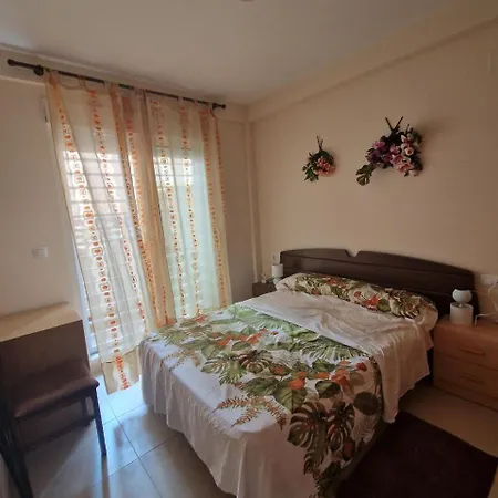 Apartment Lovely Flat, Ground Floor, With Fast Wifi, Ac And Heating Bellreguard