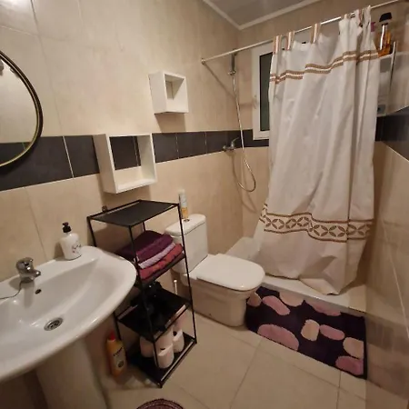 Apartment Lovely Flat, Ground Floor, With Fast Wifi, Ac And Heating Bellreguard